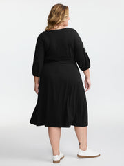 Floral Embroidered V-Neck Pockets Midi Dress