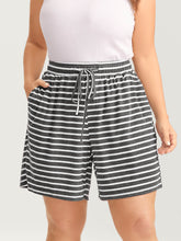 Stripe Print Drawstring Straight-Leg Shorts