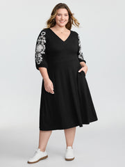 Floral Embroidered V-Neck Pockets Midi Dress