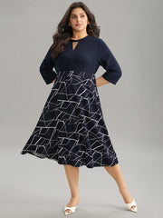 Geometric Contrast Keyhole Elastic Waist Dress