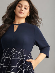 Geometric Contrast Keyhole Elastic Waist Dress