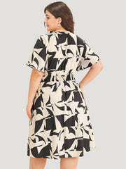 Geometric Print Pocket Surplice Neck Shirred Dress
