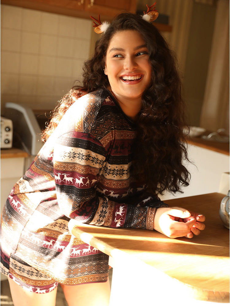 Snowflake & Elk Print Pajama Set