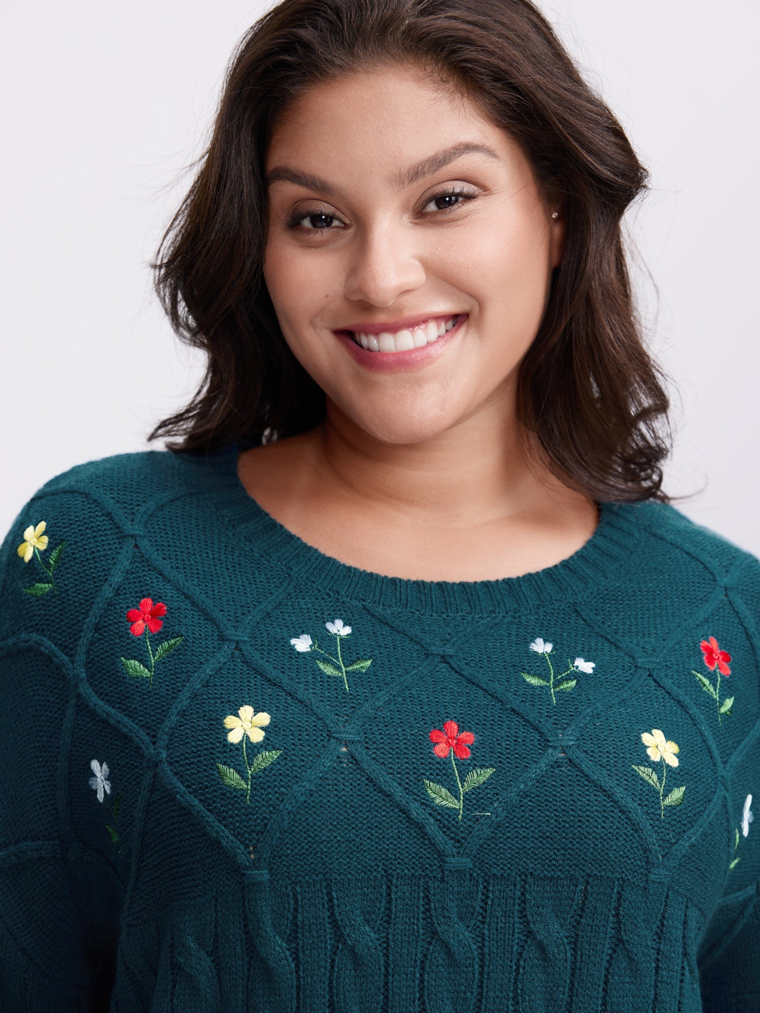 Floral Embroidered Cable Knit Pullover