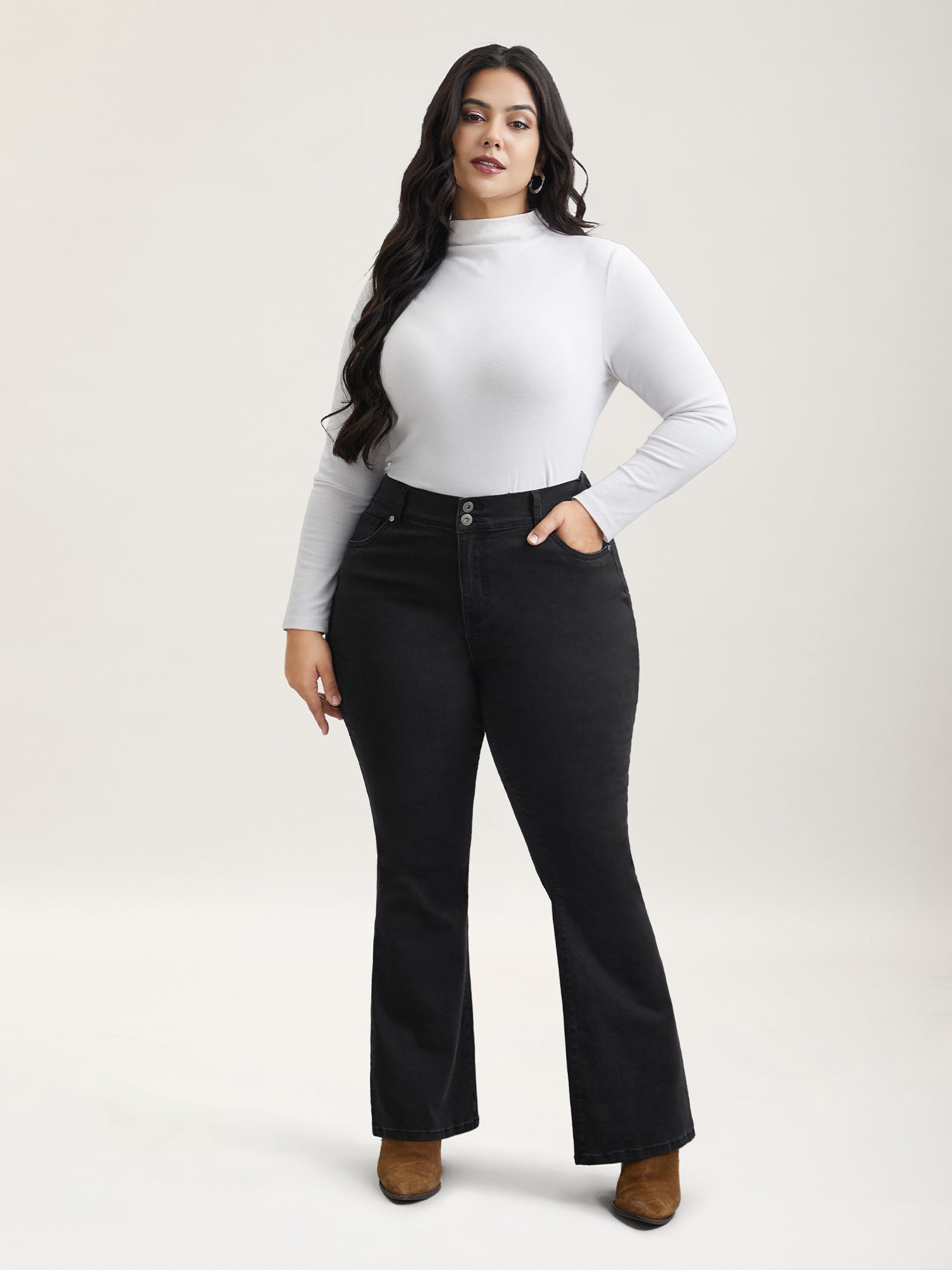 Buttons Mid-Rise Curvy Skinny-Fit Jeans
