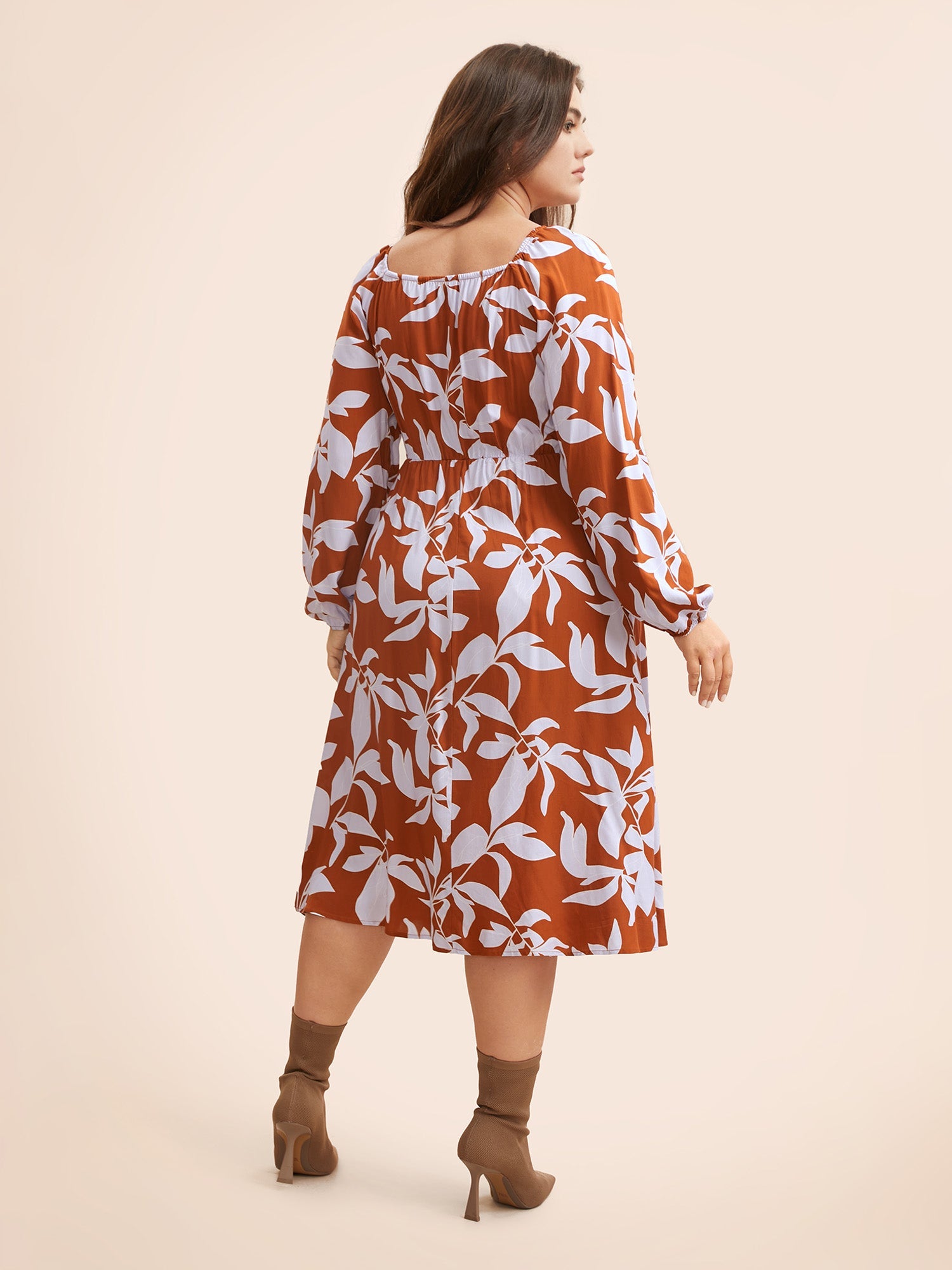 Silhouette Floral Print Shirred Midi Dress