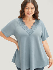 Solid Raglan Sleeve Contrast Lace Waffle Knit T-shirt