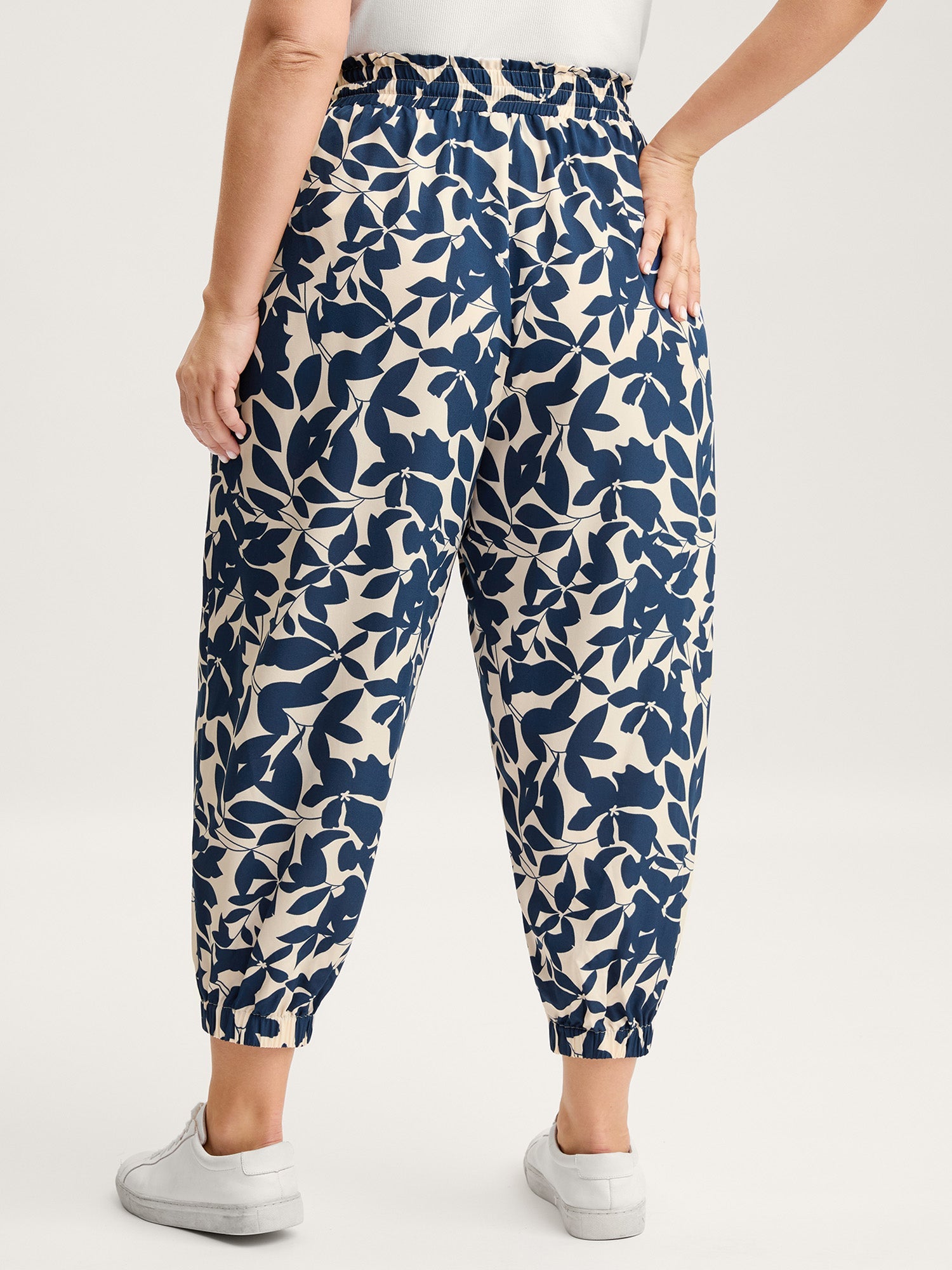 Silhouette Flower Waist-Tie Jogger Pants