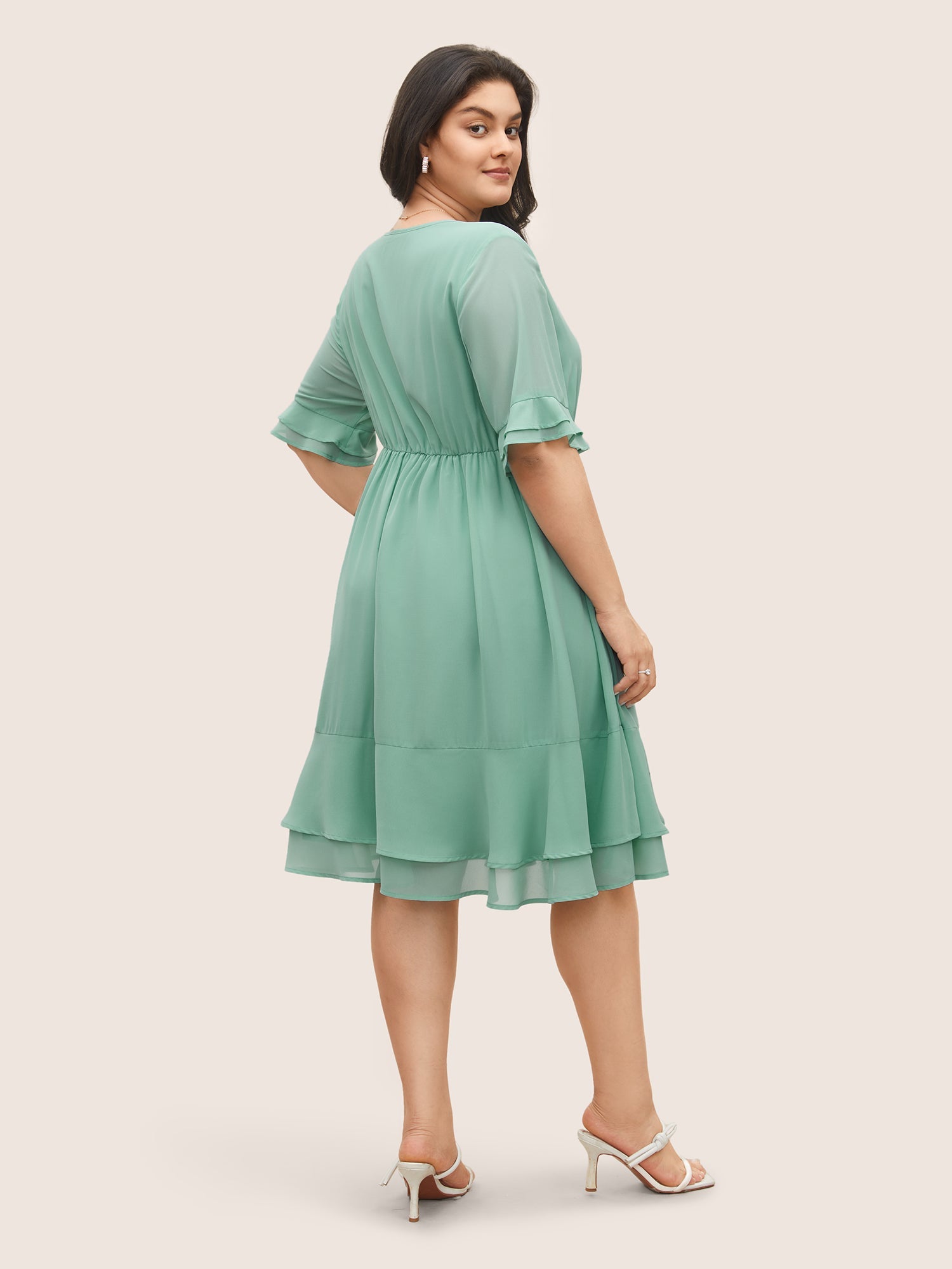 Solid Bowknot Patchwork Tiered Ruffle Sleeve Dress