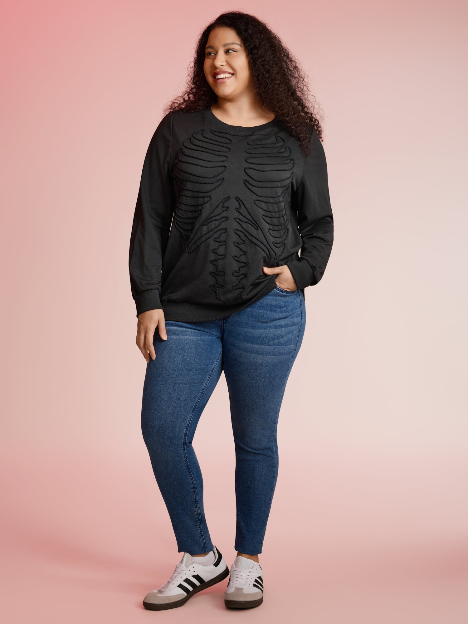 Skeleton Embroidered Crew Neck Sweatshirt