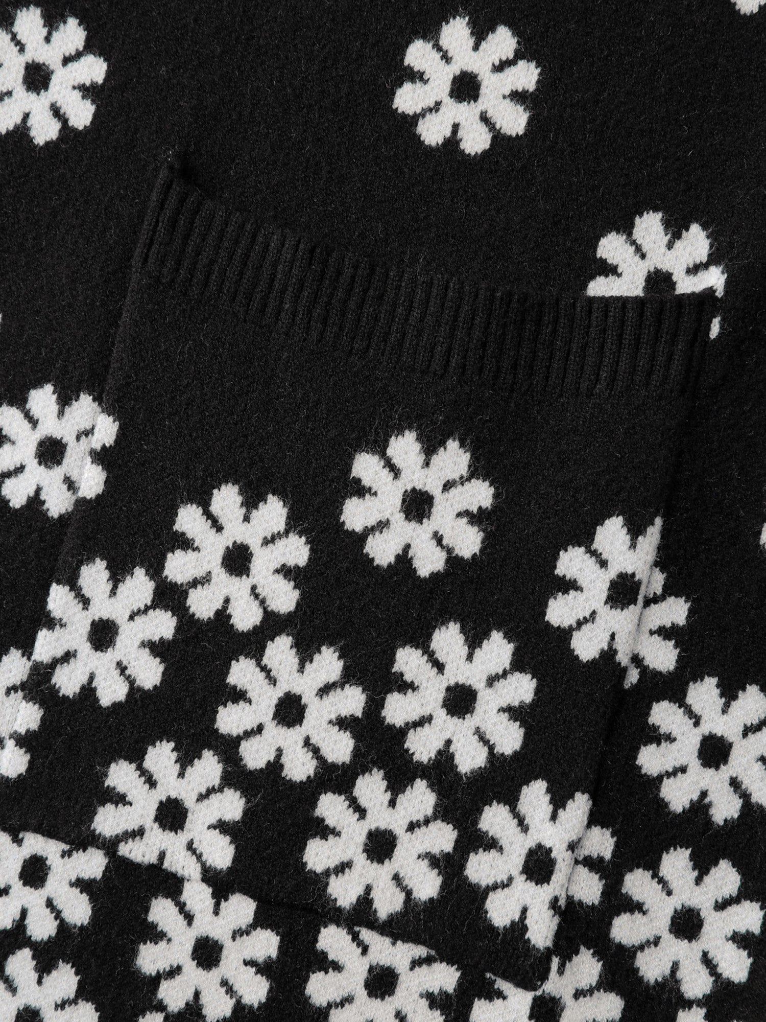 Scattered Floral Pattern Open-Front Cardigan