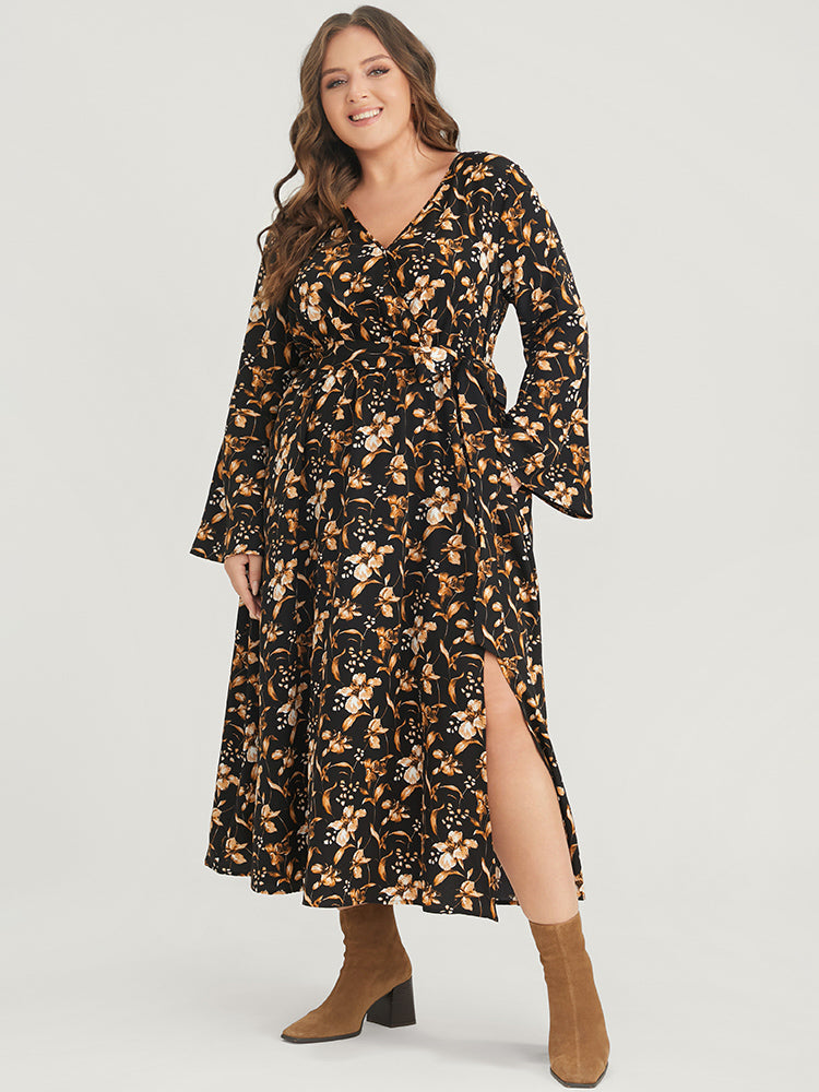 Floral Pocket Bell Sleeve Belted Split Flutter Dress