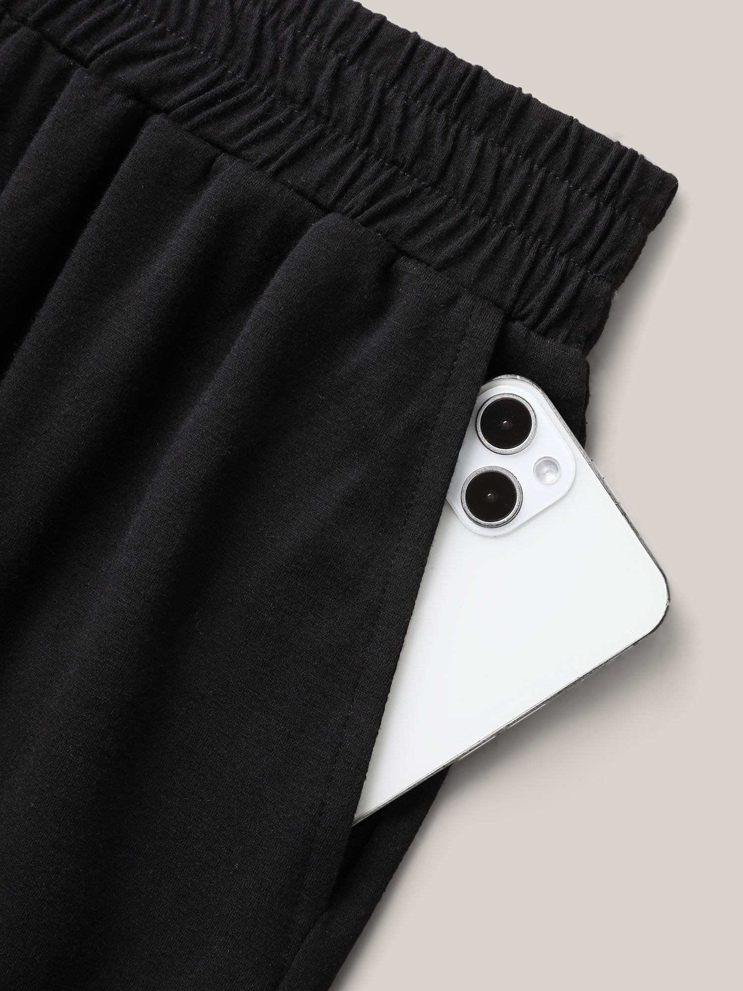 Stretchy Slit Straight-Leg Shorts