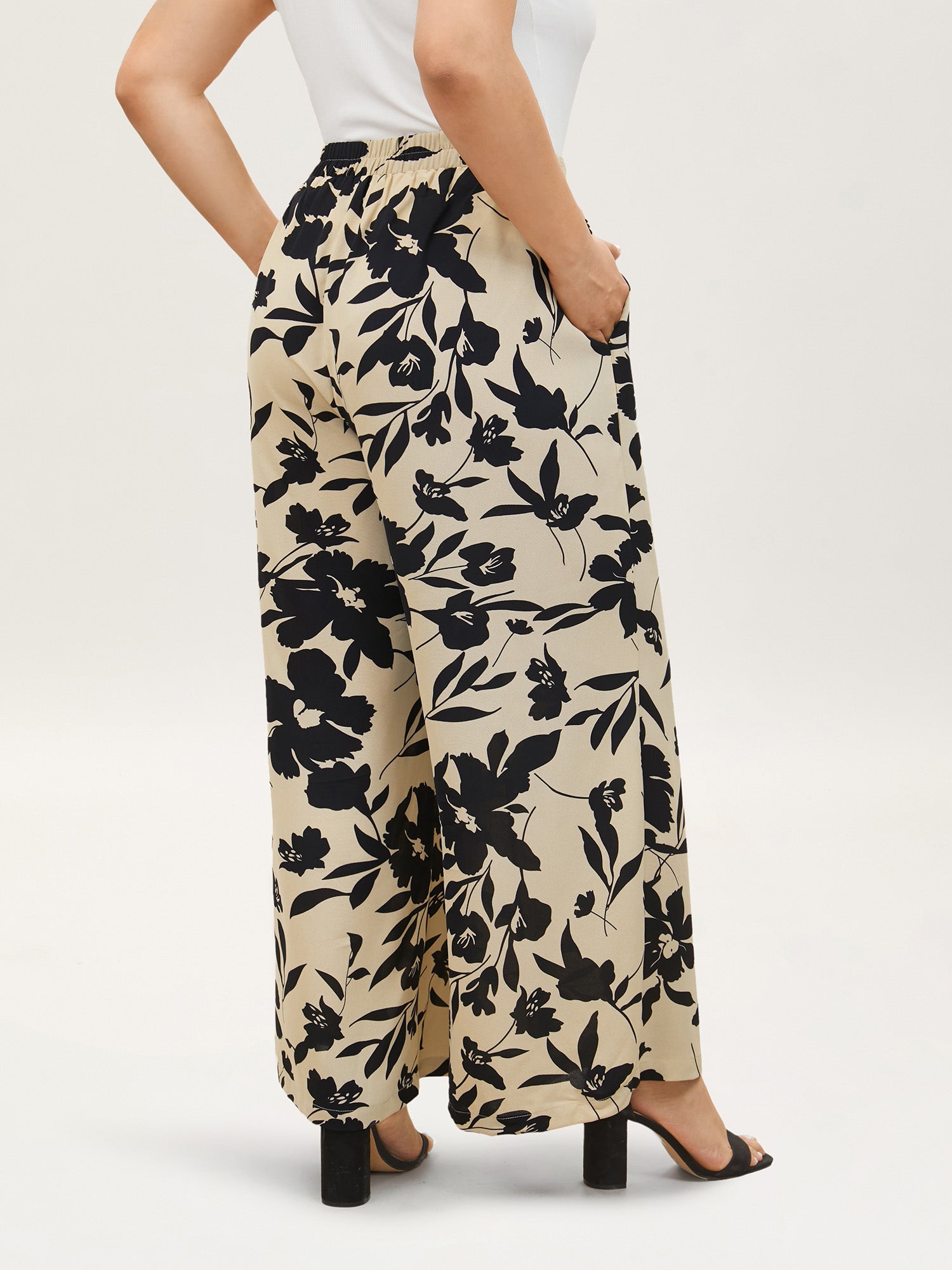 Silhouette Floral Print Ties Side Seam Pocket Pants
