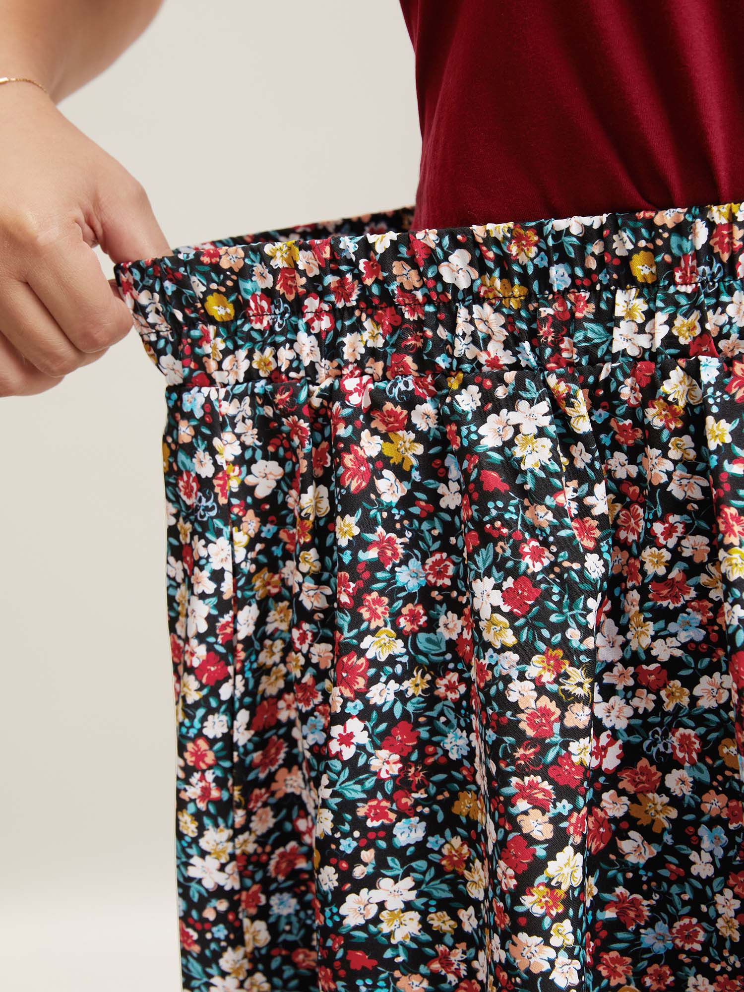 Floral Print Stretchy Smocked Waist Mini Skirt