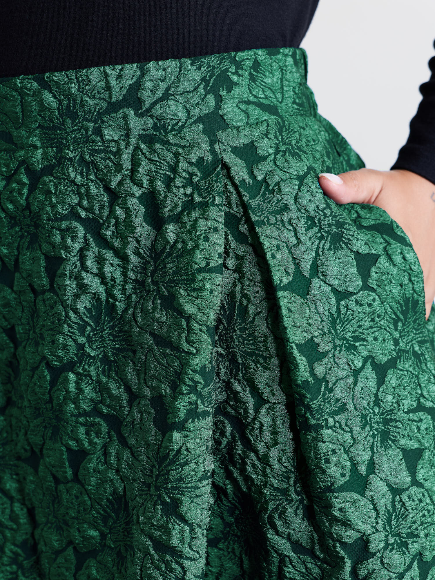 Floral Jacquard Pleated Midi Skirt