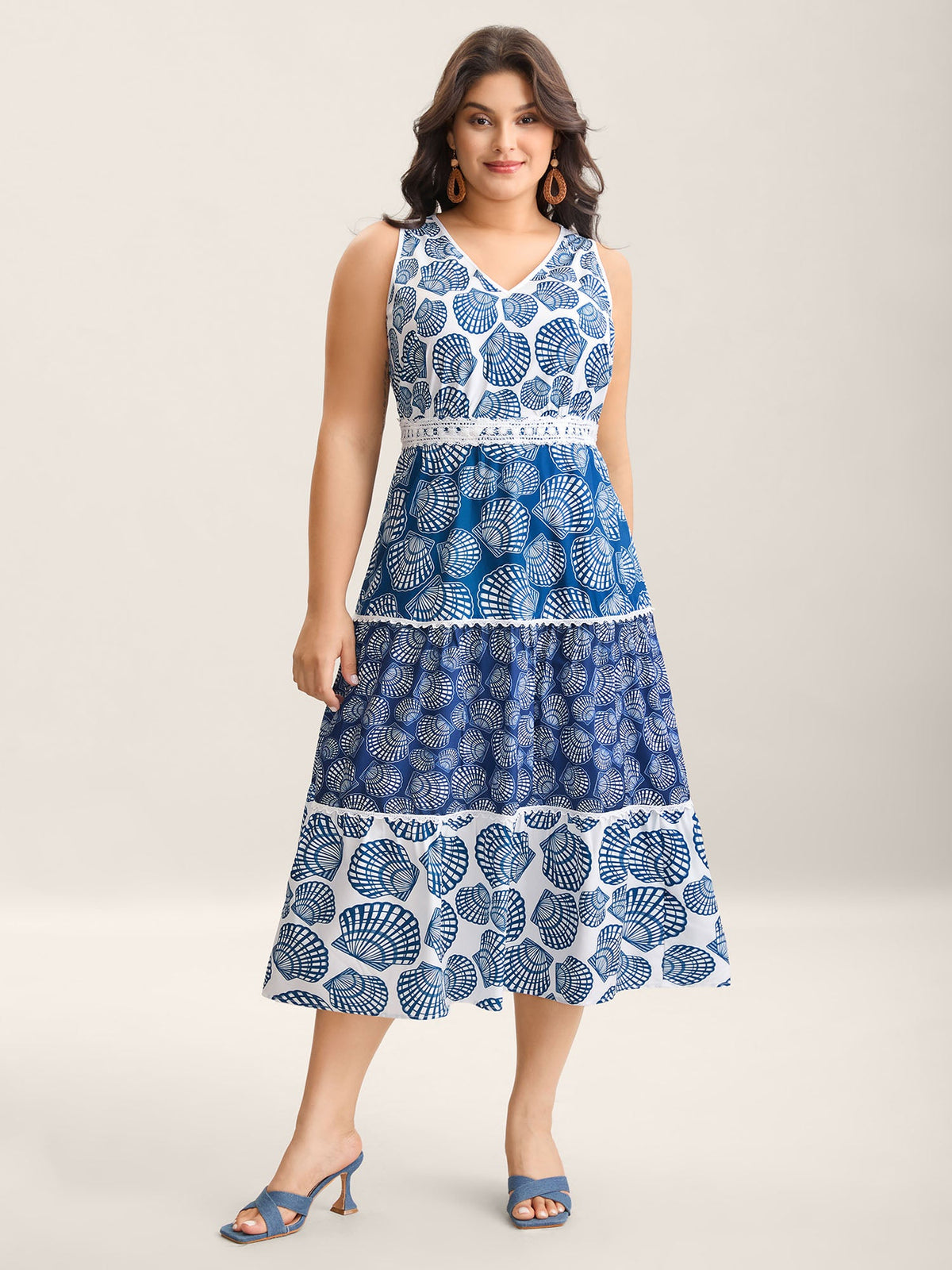 Shell Print Lace Trim Pockets Maxi Dress