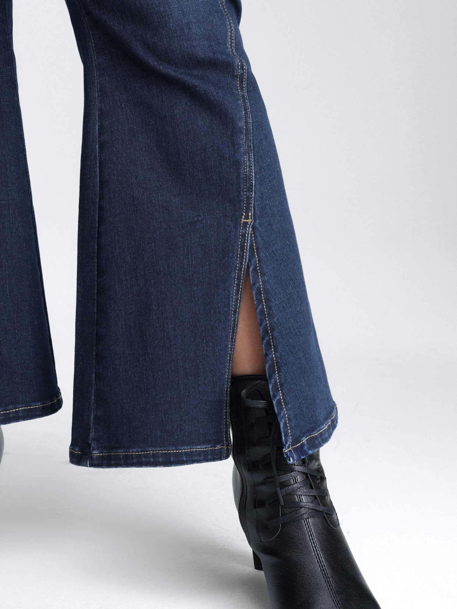 Slit Flared Hem Bootcut Jeans
