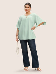 Solid Raglan Sleeve Keyhole Button Up Blouse