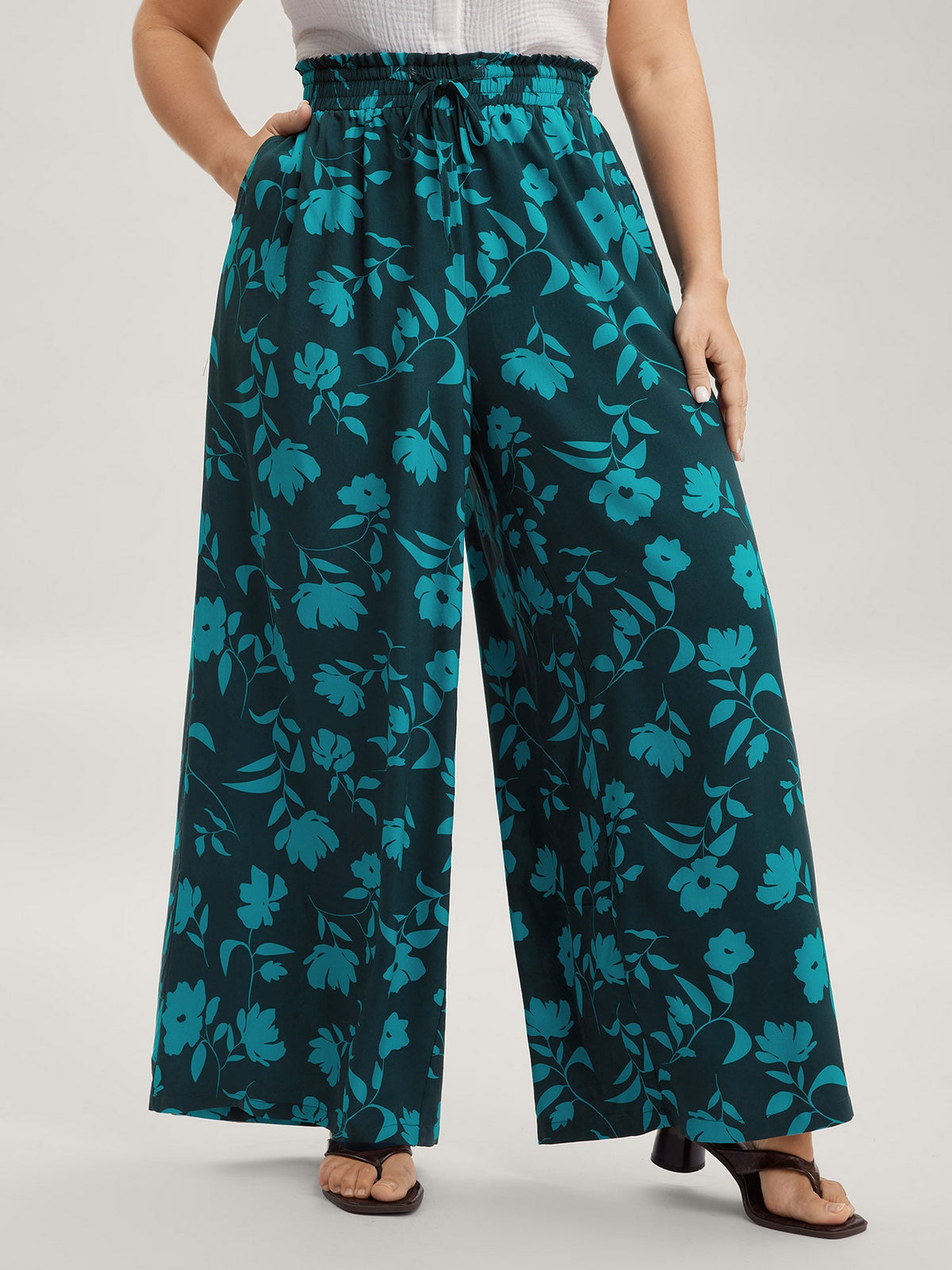Silhouette Floral Print Drawstring Wide-Leg Pants