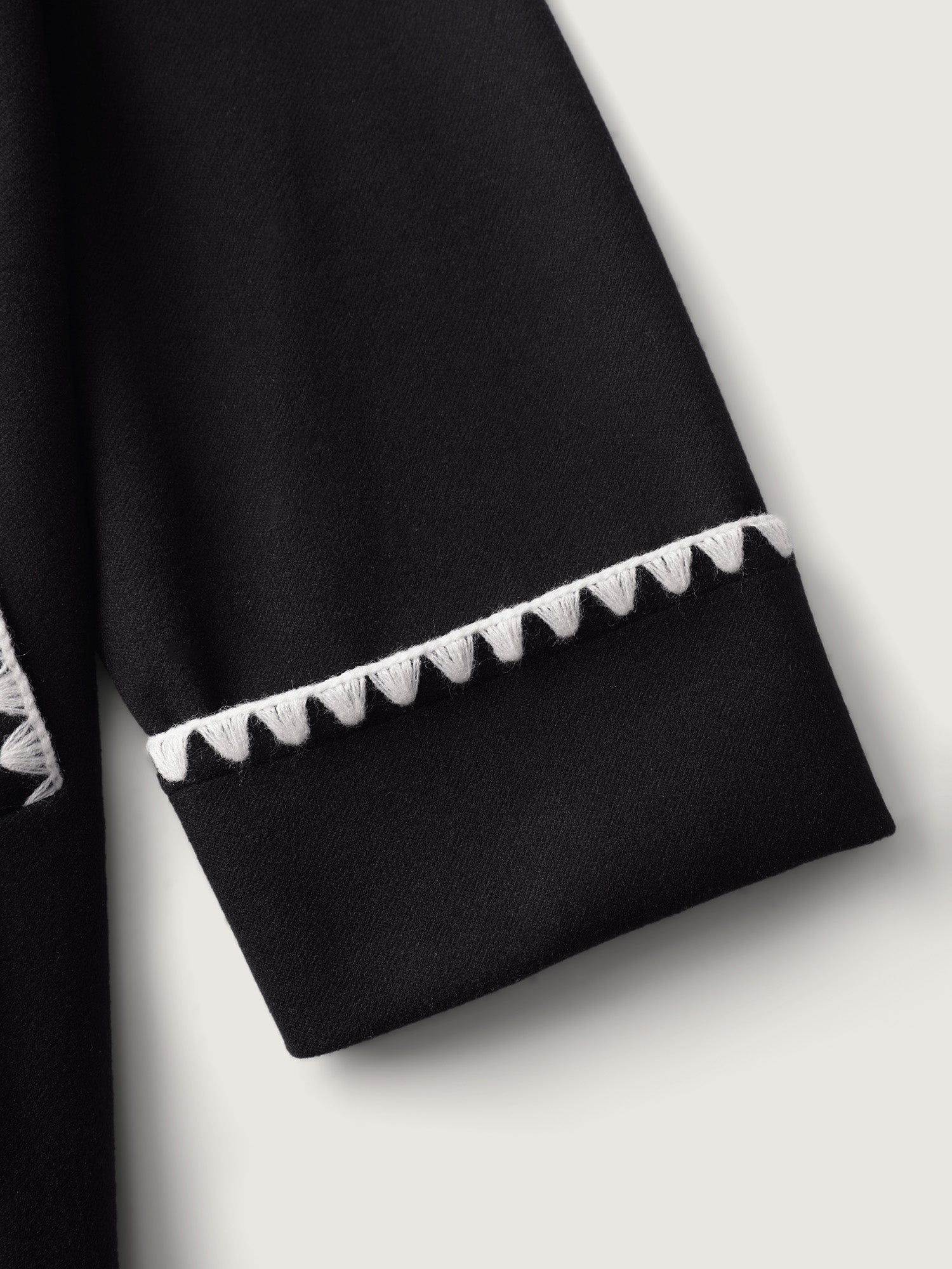 Overlock Stitch Color Contrast Belted Jacket