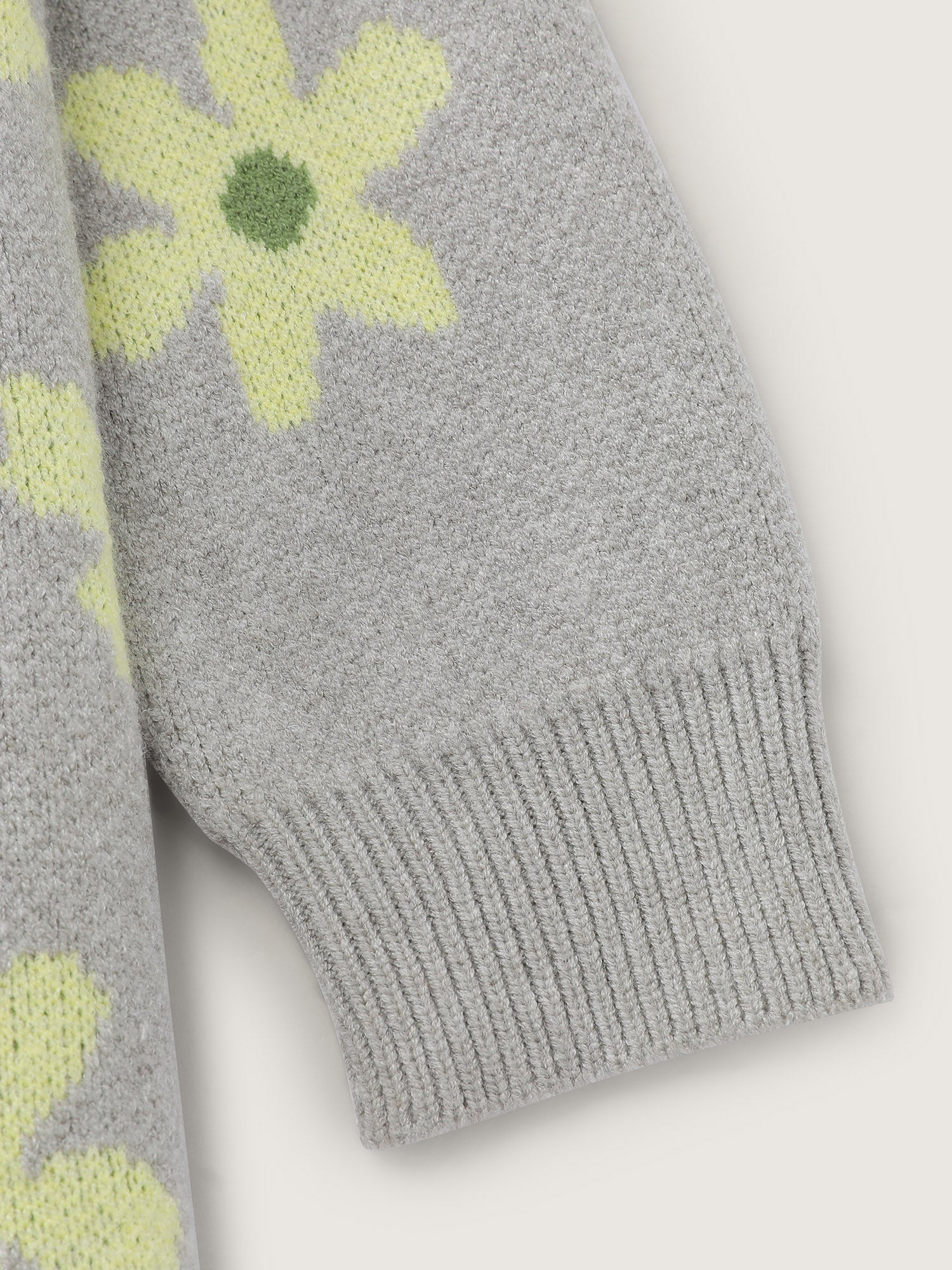 Floral Pattern Jacquard Button Knit Cardigan