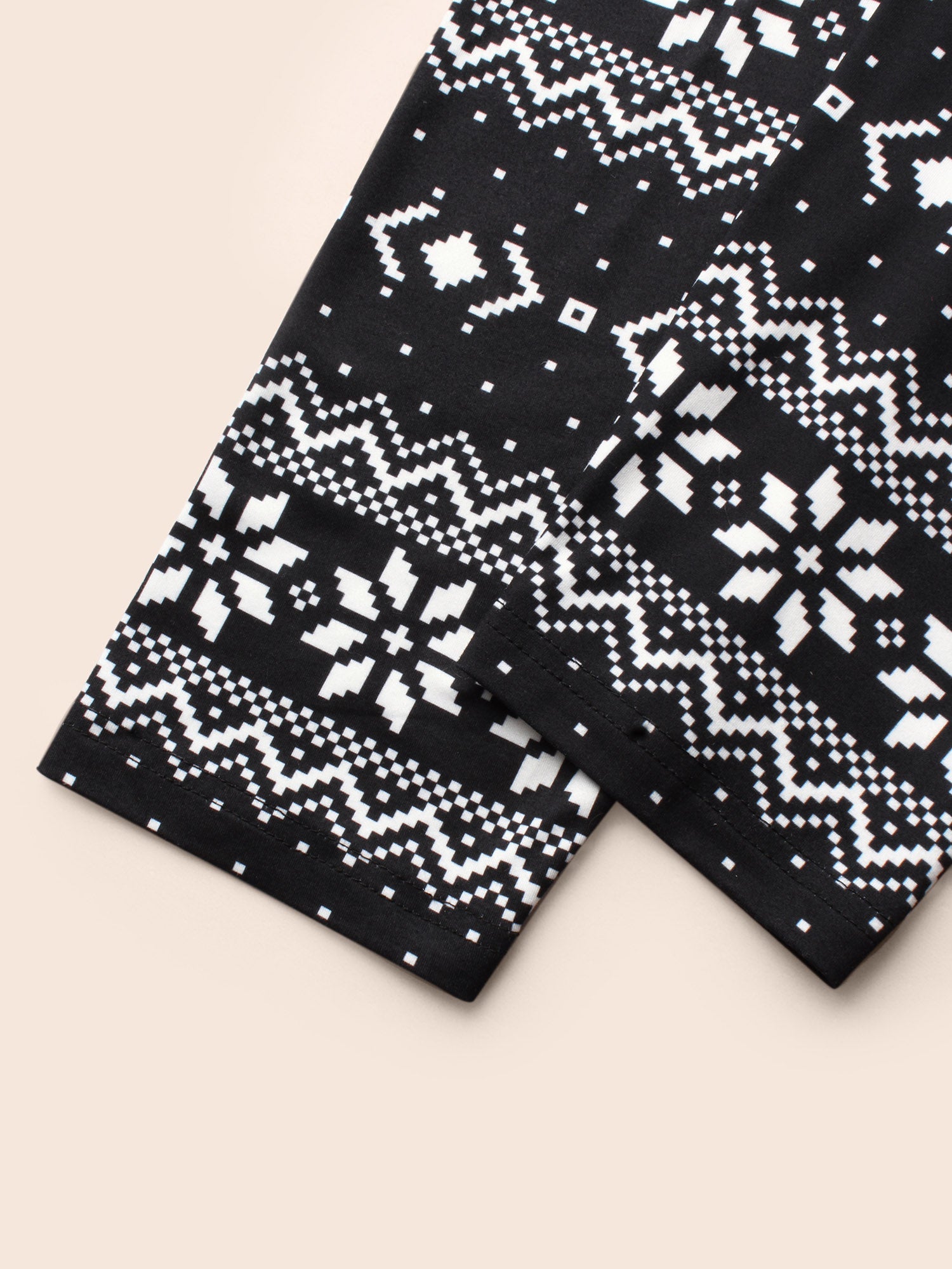 Snowflakes Printed High-Waist Stretchy Leggings