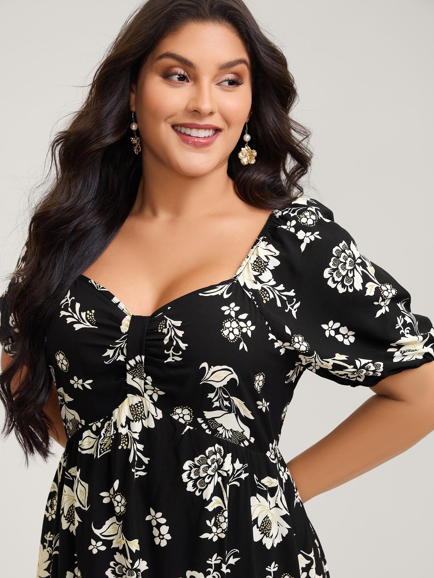 Floral Print Sweetheart Neck Midi Dress