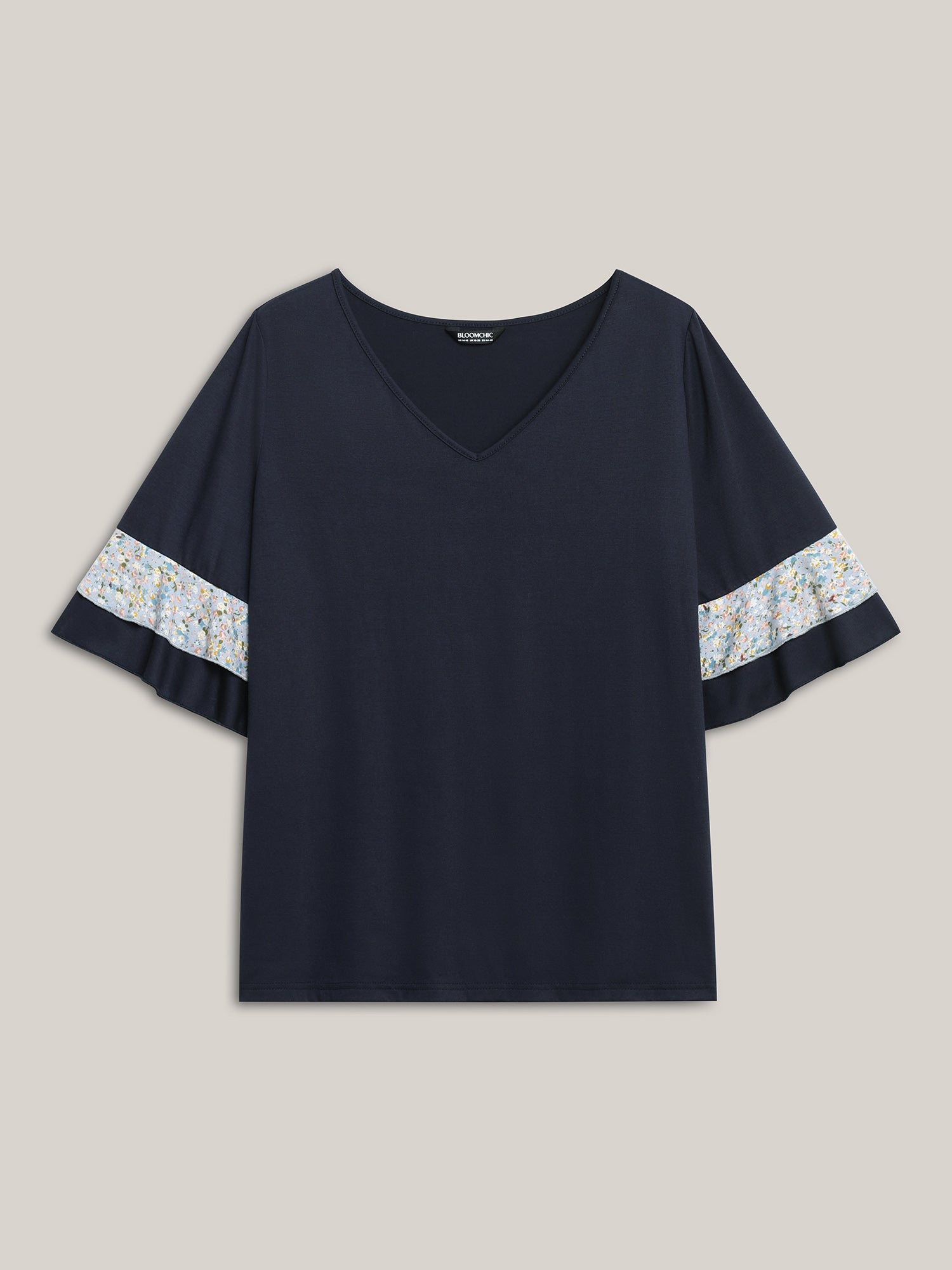 Sleeve Spliced V-Neck Fitted T-Shirt