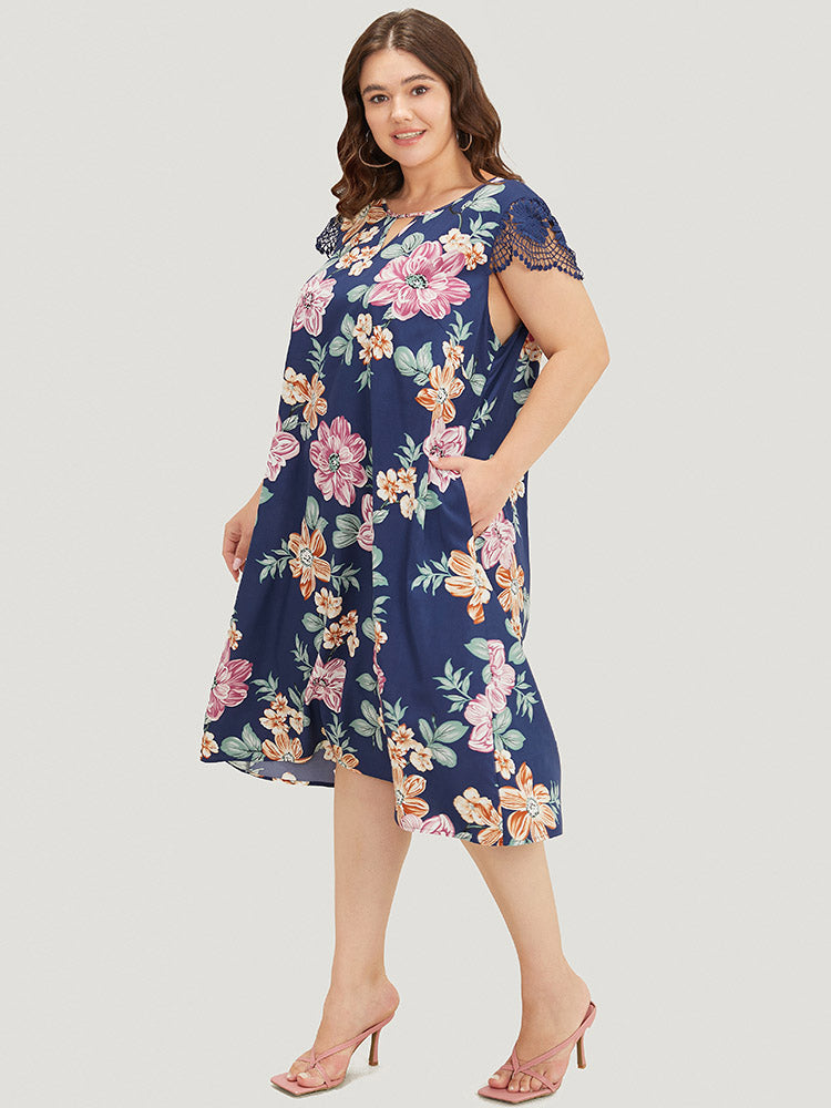 Floral Pocket Keyhole Lace Cap Sleeve Flutter Dress