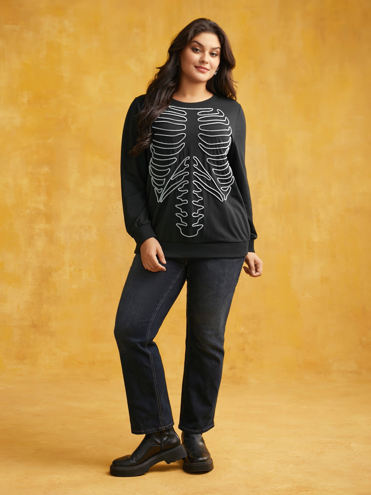 Skeleton Embroidered Crew Neck Sweatshirt