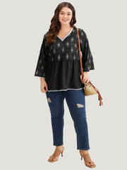 Boho Print Guipure Lace V Neck Bell Sleeve Blouse