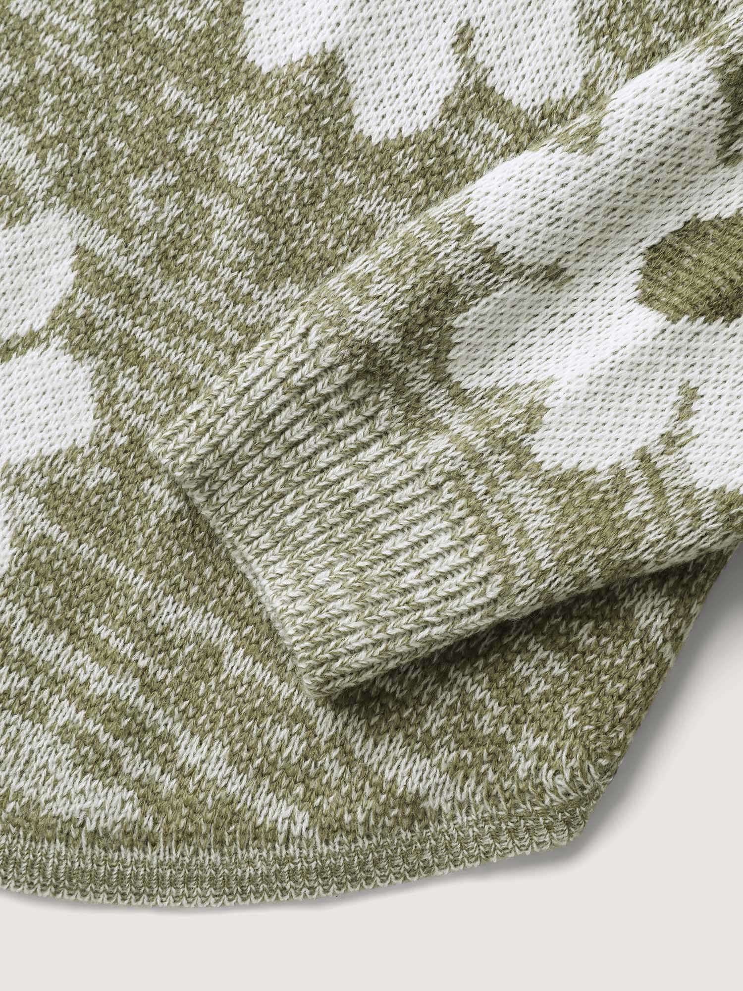 Floral Jacquard Curvy Hem Pullover