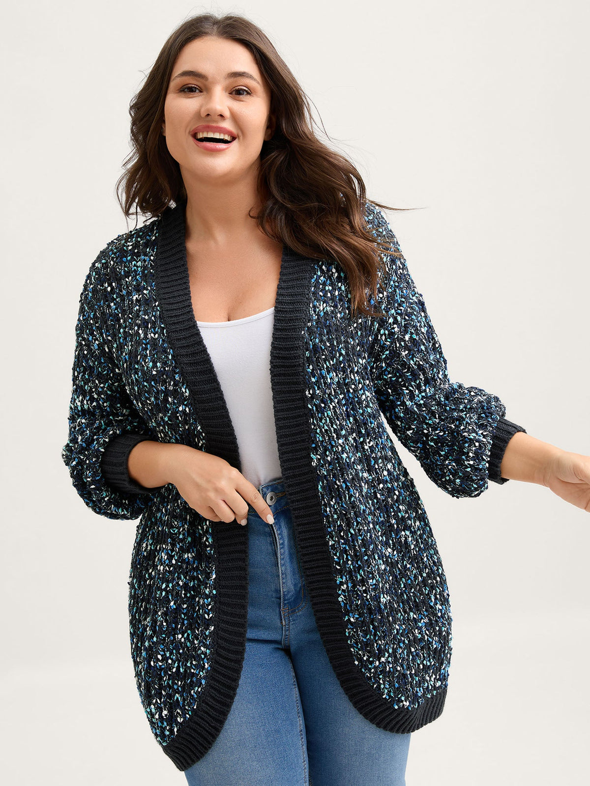 Abstract Textured Cuvy Hem Knit Cardigan