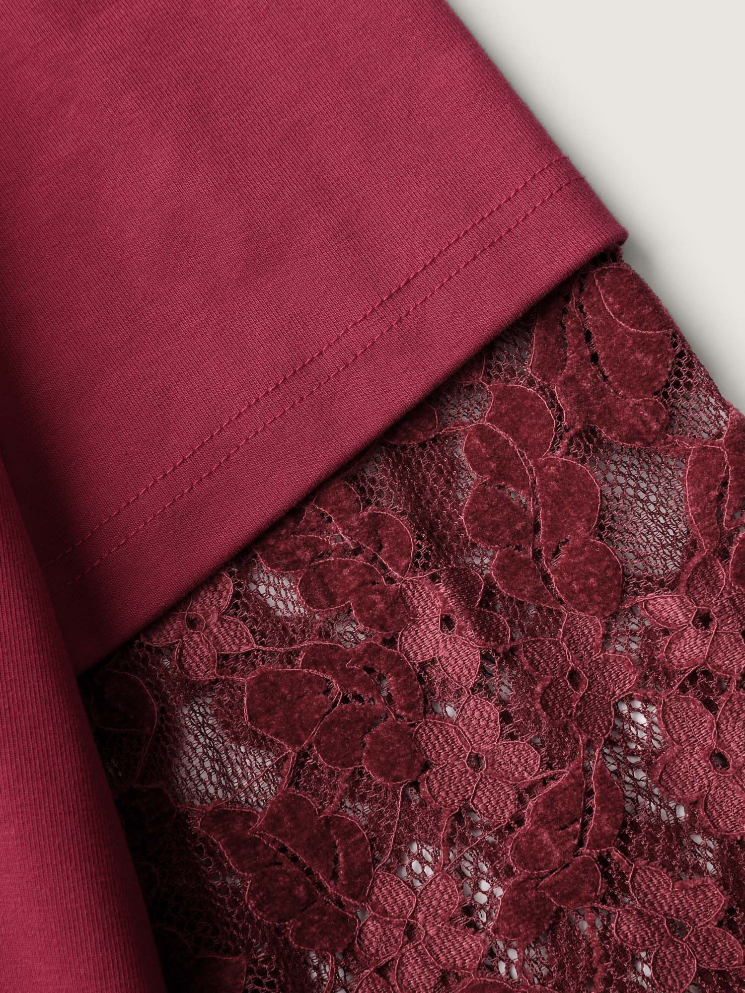 2-In-1 Layered Sheer Lace Sleeve T-Shirt