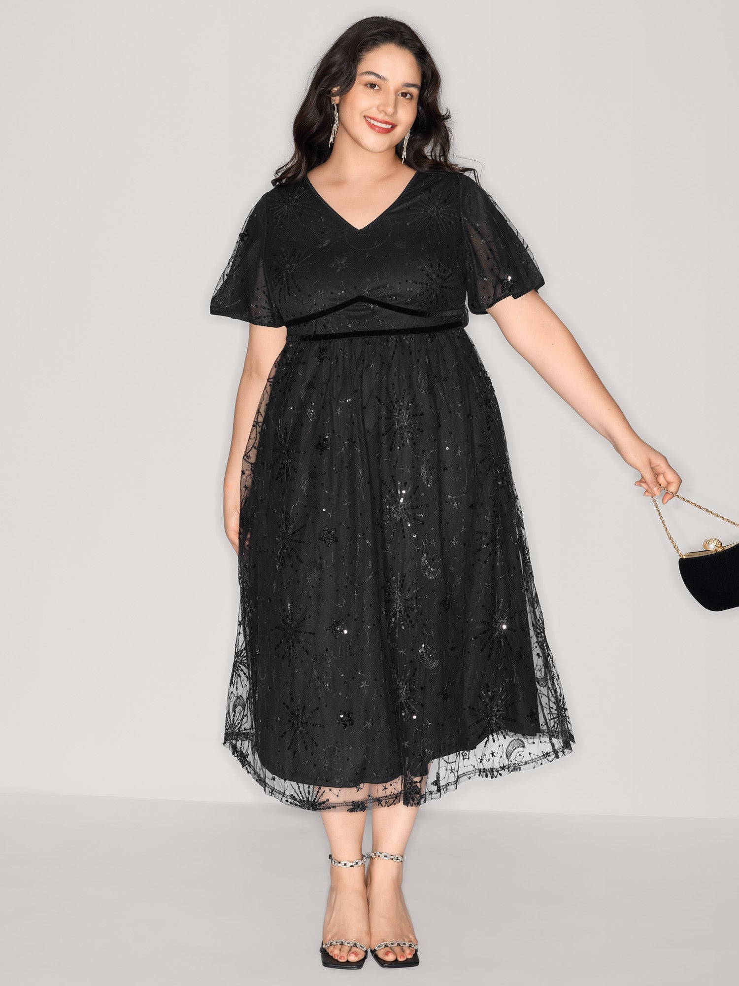 Sequin Embroidery Triangular Waist Maxi Dress