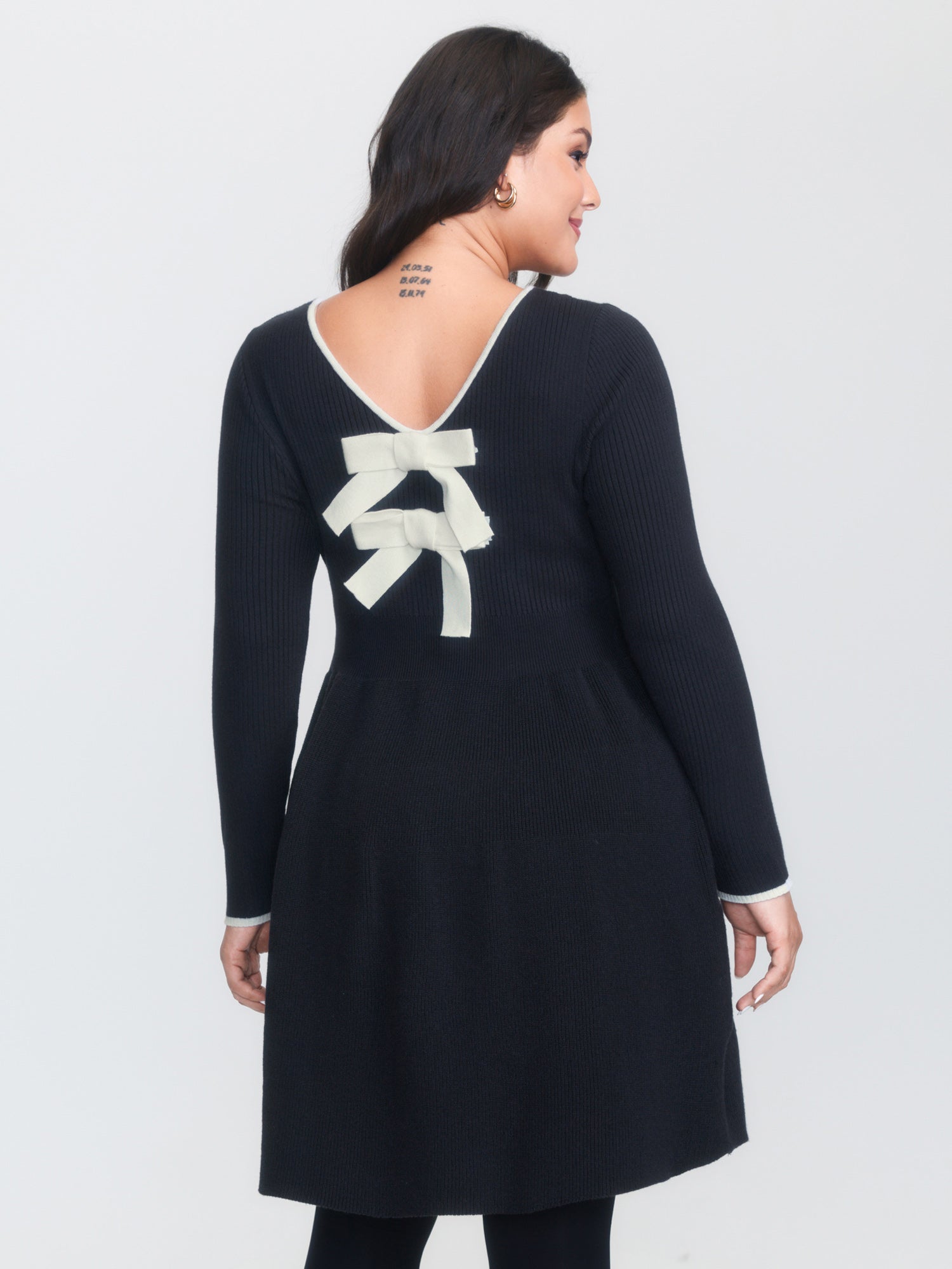 Bowknot Back A-Line Cinched-Waist Sweater Dress