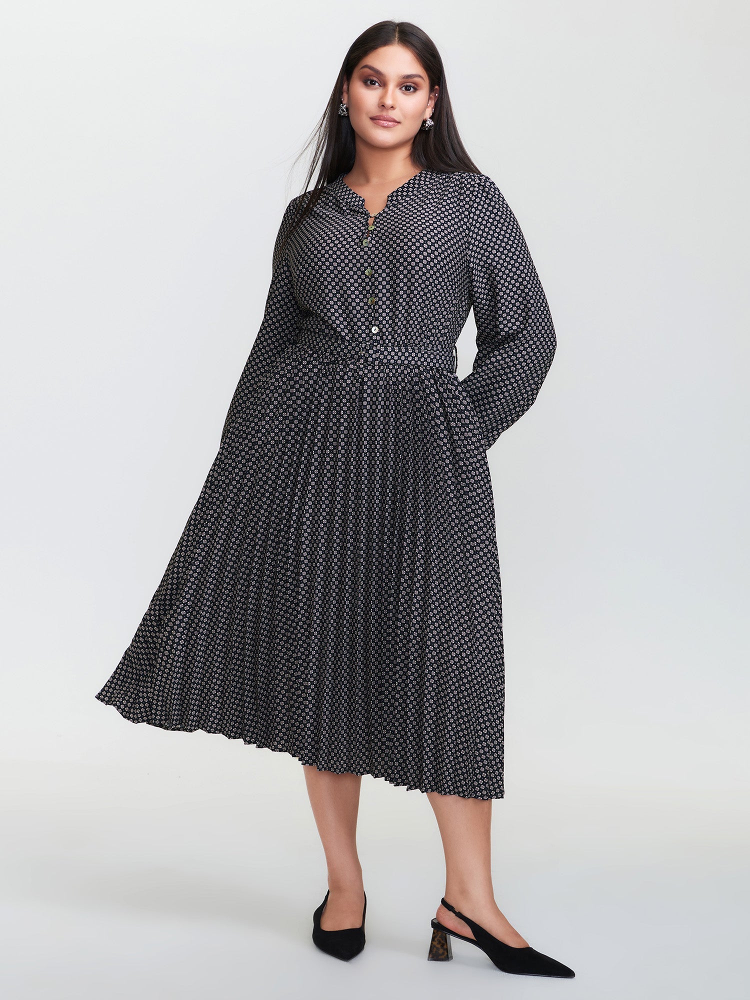 Geometric Print Pleated Notched Collar Midi Dress