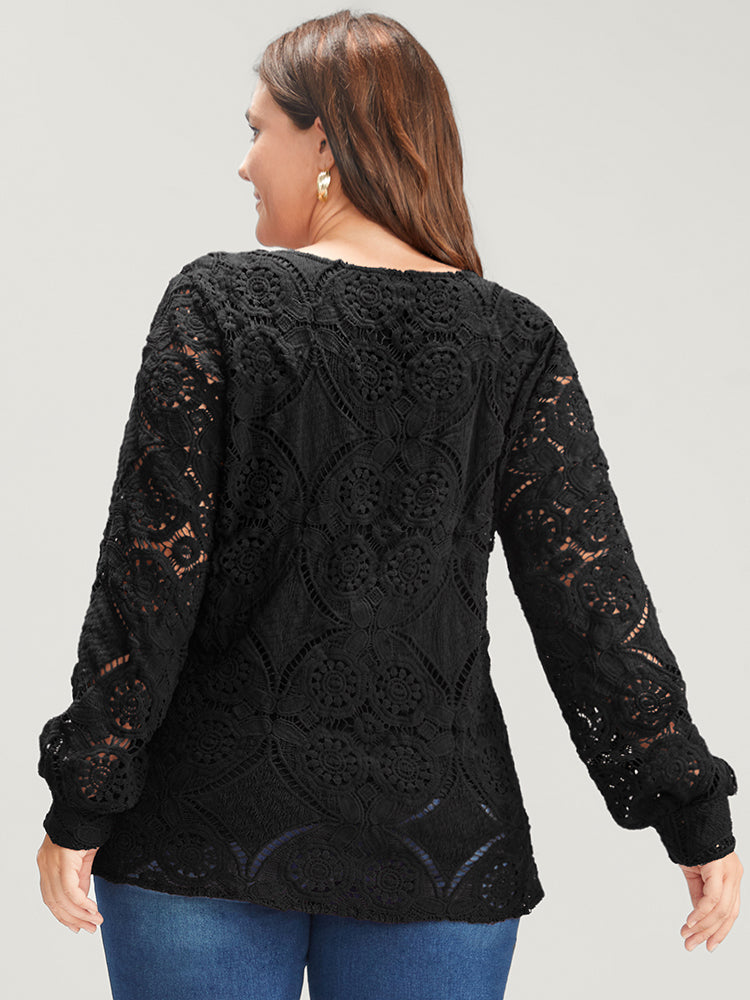 Solid Crossover Hem Lace Blouse
