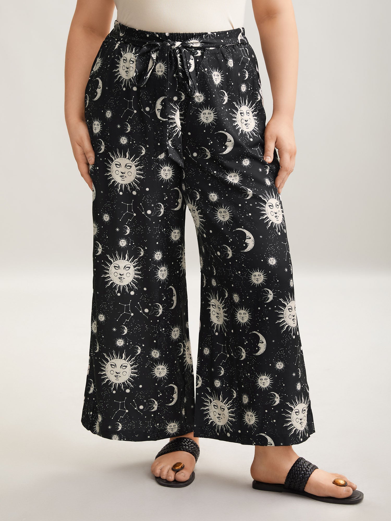 Silhouette Floral Print Ties Side Seam Pocket Pants
