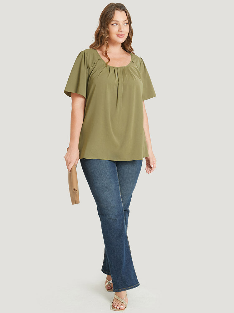 Solid Pleated Button Detail Blouse