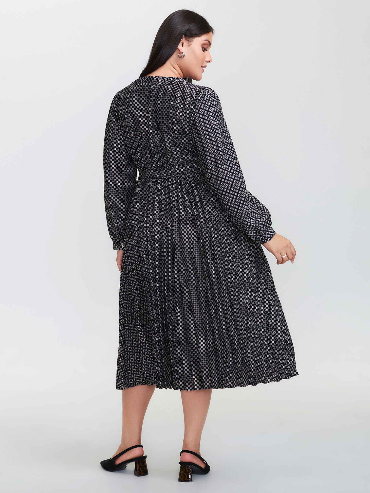 Geometric Print Pleated Notched Collar Midi Dress