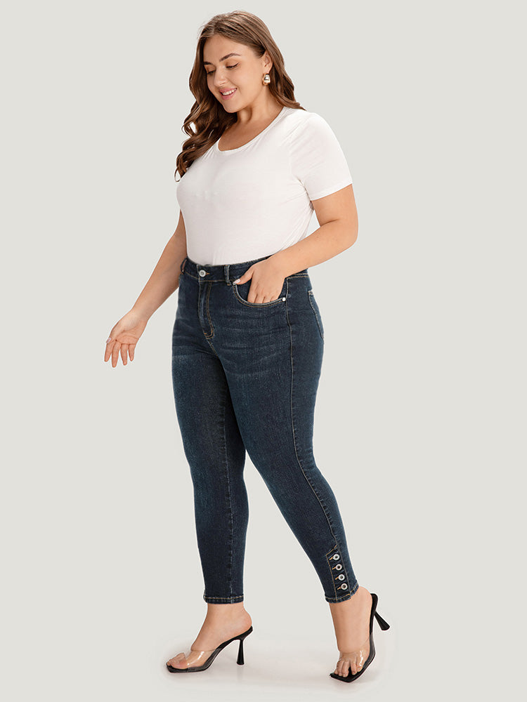 Plain Button Detail Pocket High Rise Jeans