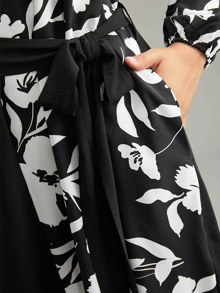 Silhouette Floral Print Patchwork Pocket Dress