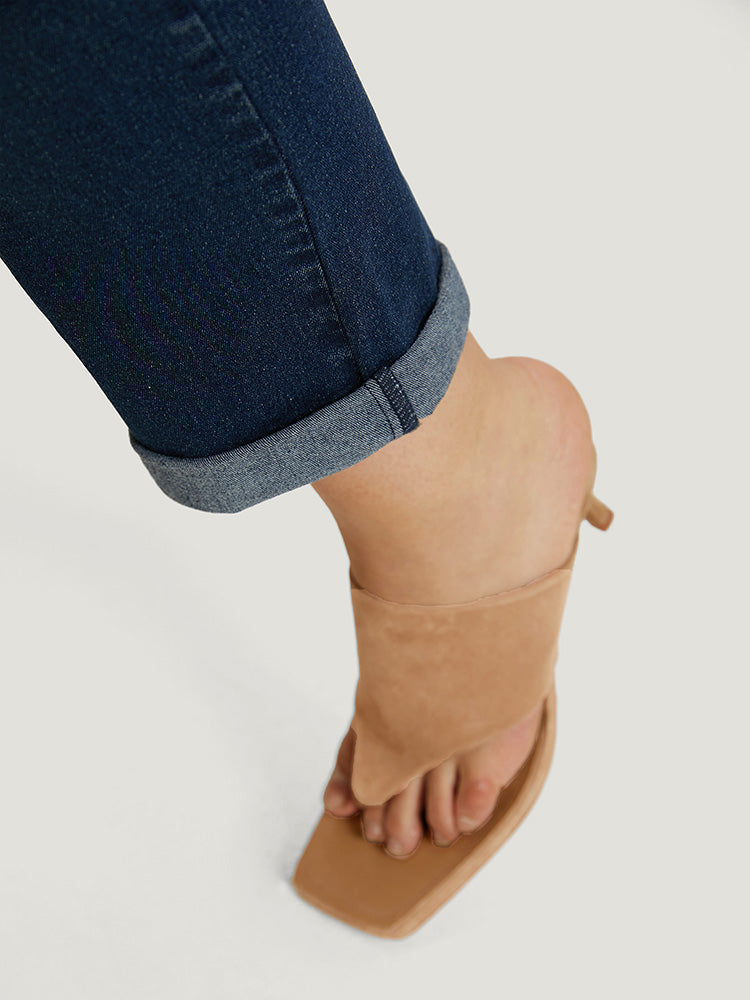 Solid Ripped Pocket Roll Hem Jeans