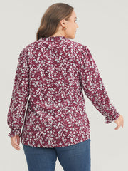 Floral Lantern Sleeve Arc Hem V Neck Blouse