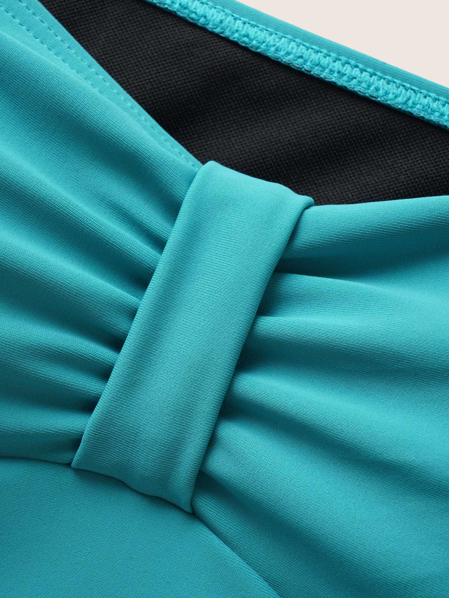 Solid Heart Neckline Ruched Swim Top