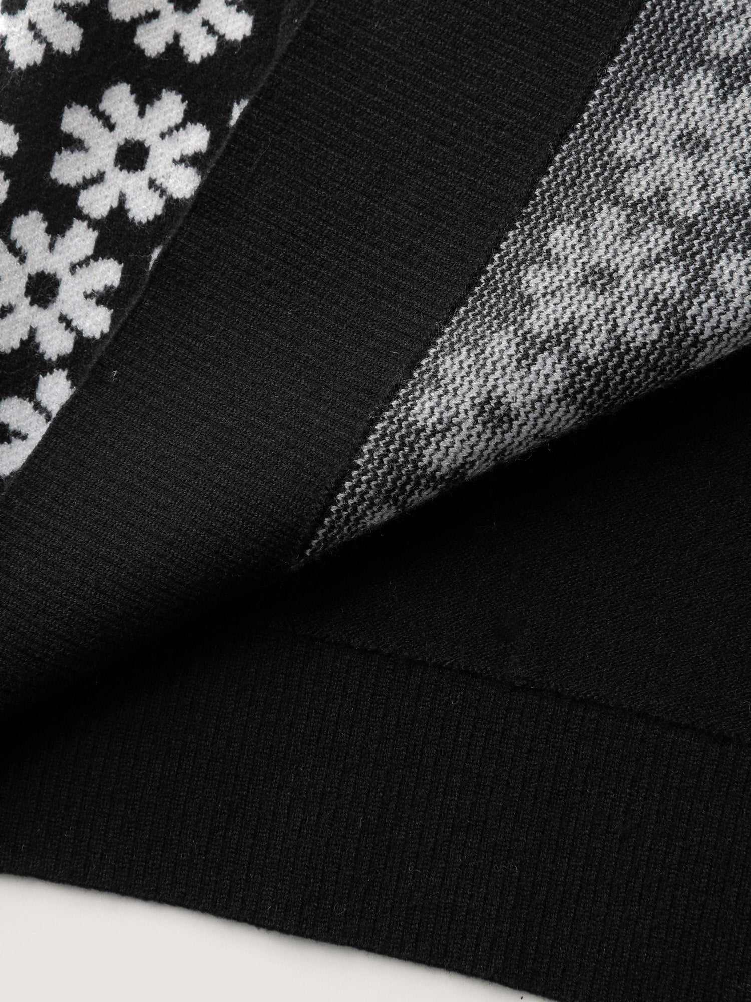 Scattered Floral Pattern Open-Front Cardigan