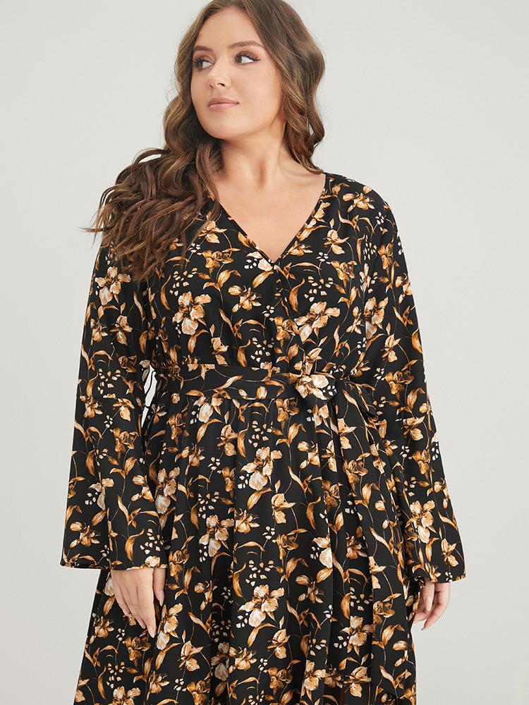 Floral Pocket Bell Sleeve Belted Split Flutter Dress