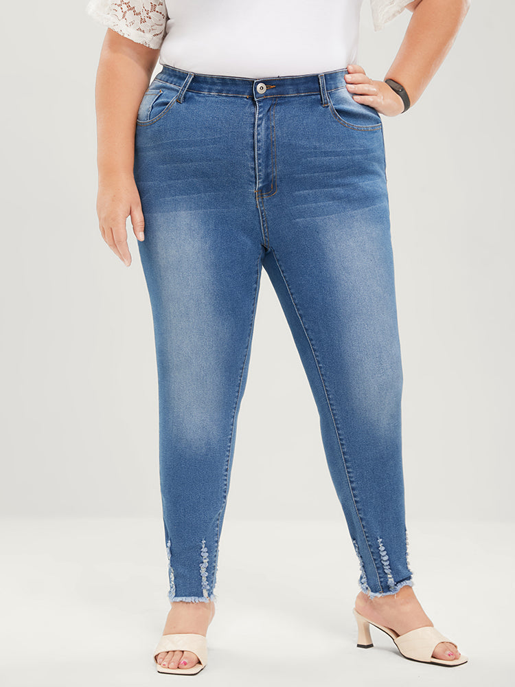 Skinny Very Stretchy Mid Rise Medium Wash Pocket Jeans